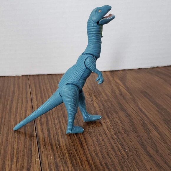 Dilophosaurus 5 Inch Blue Plastic Dinosaur Toy K&M 2001 - Picture 4 of 5